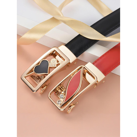 Fashionable lady can easily fasten her belt. With its exquisite design and adjustable waistband, it is suitable for any occasion and outfit.