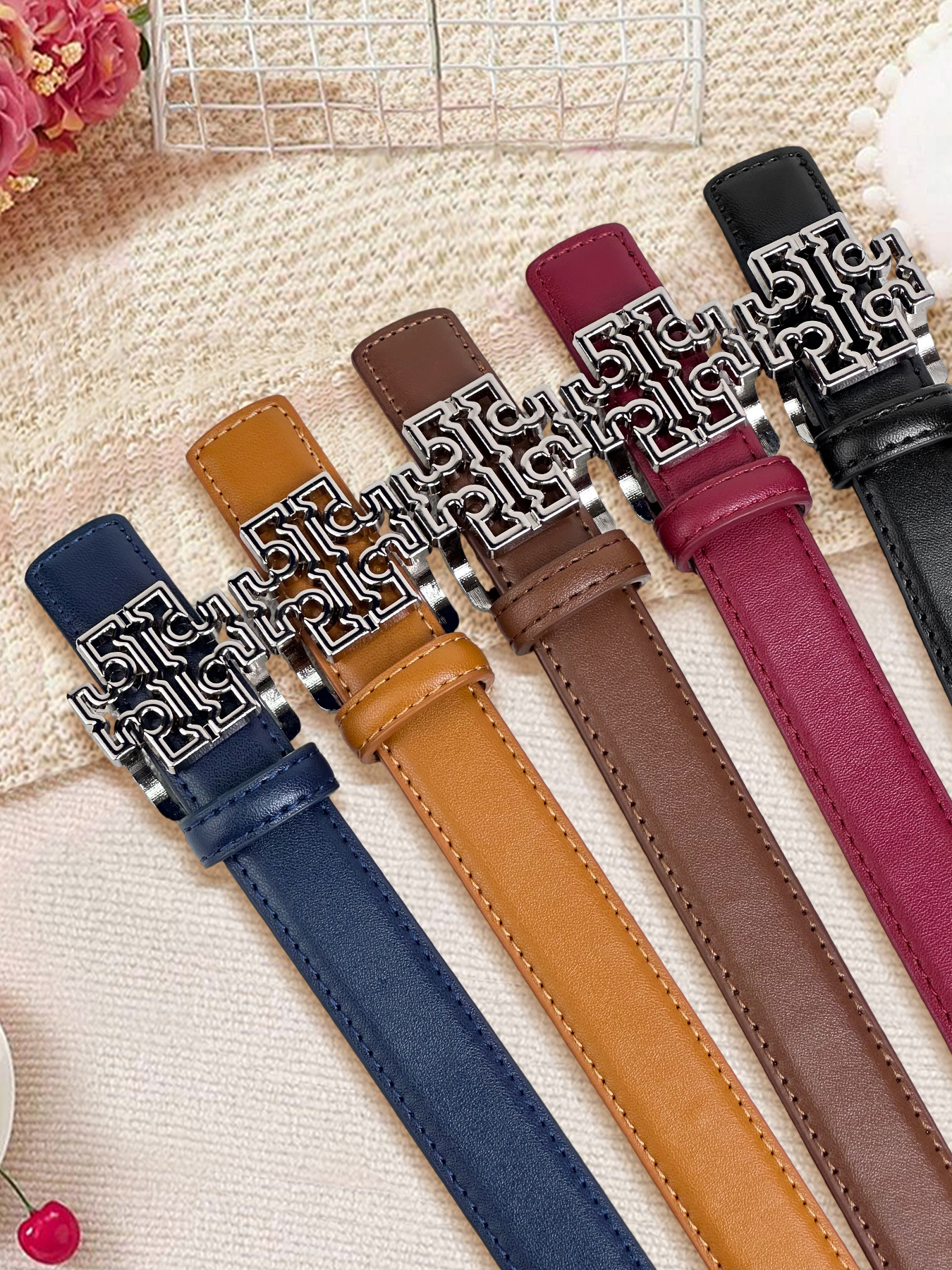 CCbelt Women's Silver Openwork Logo Plaque Buckle Skinny Belt 2.5 Inches