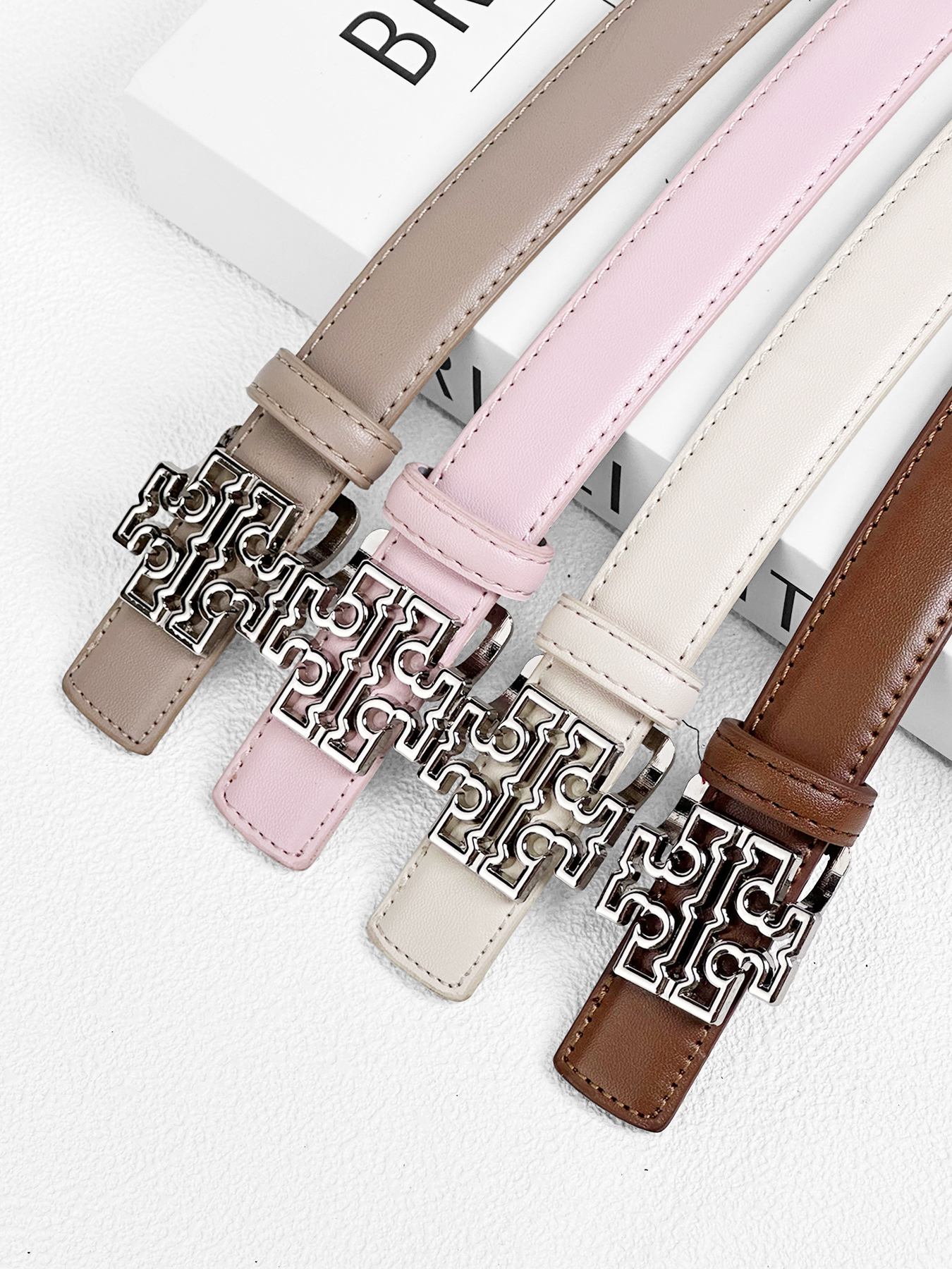 CCbelt Women's Silver Openwork Logo Plaque Buckle Skinny Belt 2.5 Inches